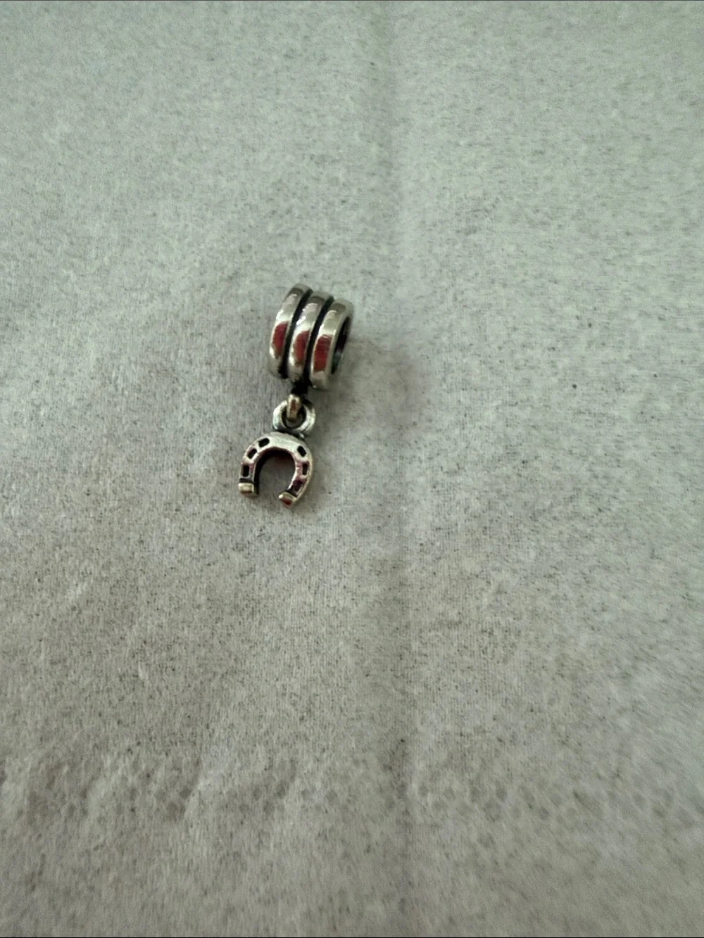 PANDORA [RETIRED] Vintage Lucky Hanging Horseshoe Dangle